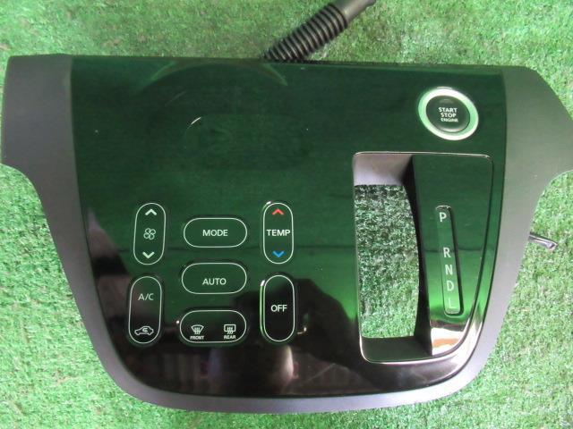 【中古】 ニッサン デイズルークス B21A A/Cスイッチパネル 28526-6A02A...