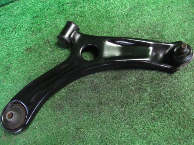 樂天商城 - 【中古】 スズキ MRワゴン MF33S 右フロントロアアーム 45201-85K10