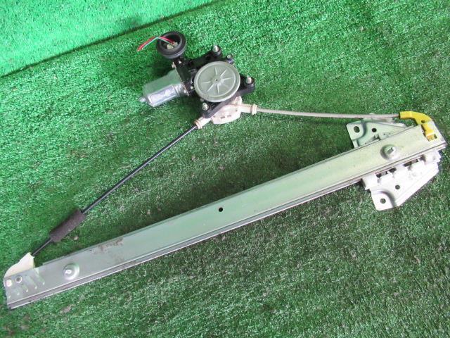 【中古】 マツダ AZワゴン MJ22S 左フロントドアレギュレータ・モーター デンソー 83560-58J00