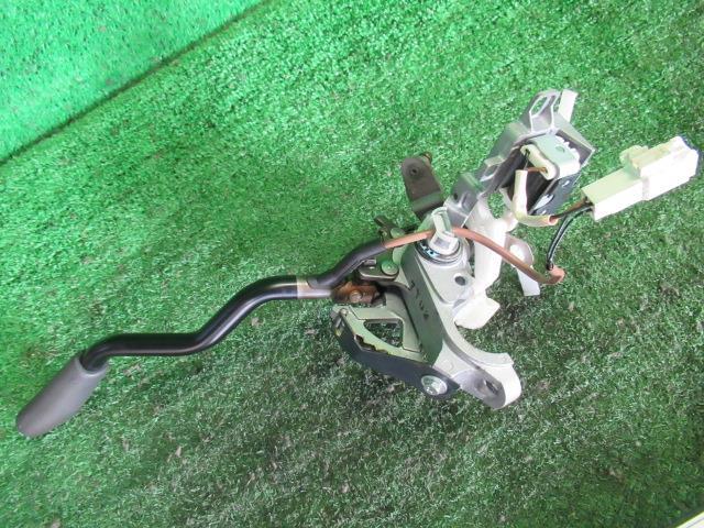 【中古】 マツダ AZワゴン MJ22S ステアリングコラム 1A38-46-010A