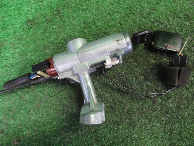 【中古】 スバル プレオ RA1 イグニッションスイッチ 83191KE000