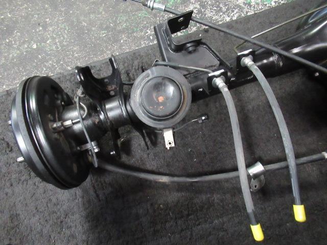 樂天商城 - 【中古】 ニッサン NV100クリッパー DR17V リアアスクルホーシング 43018-4A01G