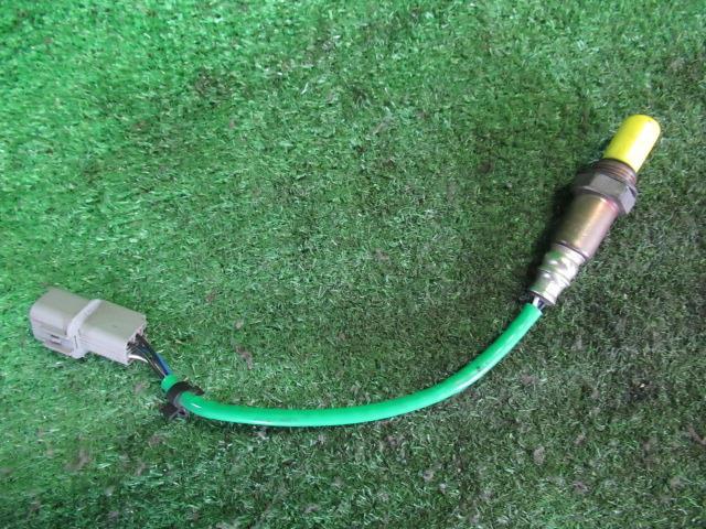 【中古】 マツダ キャロル HB24S オーツーセンサー 1A13-18-861