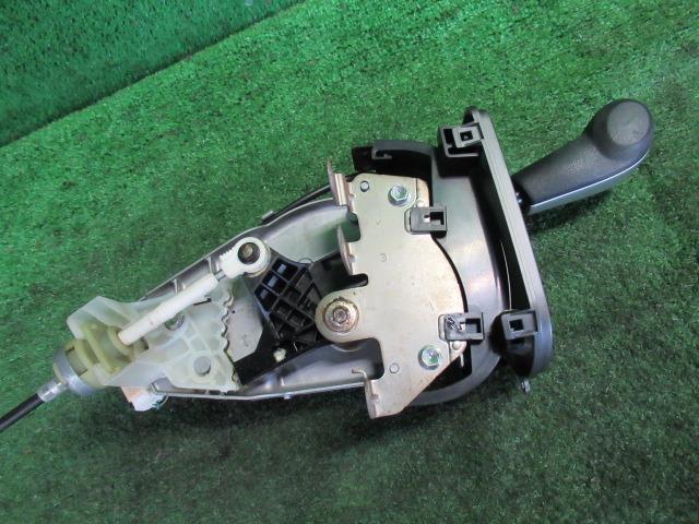 樂天商城 - 【中古】 ダイハツ ムーヴ L175S チェンジレバー 45020-B2150