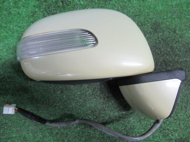 【中古】 ダイハツ ムーヴラテ L550S 右サイドミラー イチコー 8302 カラーナンバー Y08 バナナシェイクメタリック