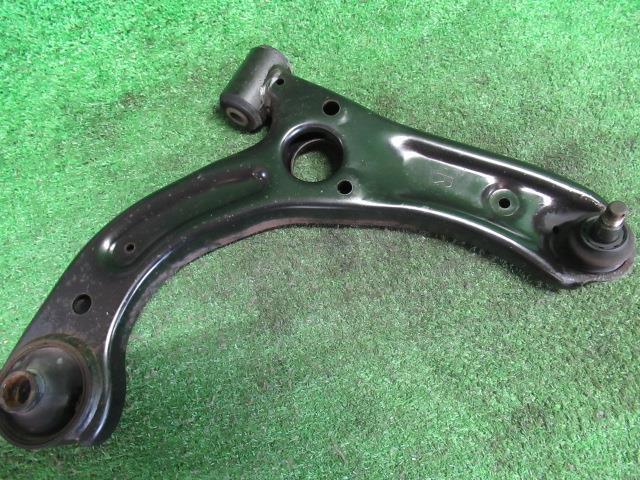 樂天商城 - 【中古】 ダイハツ タントエグゼ L455S 右フロントロアアーム 48068-B2041