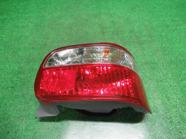 【中古】 ホンダ ザッツ JD1 右テールランプ KOITO コイト 220-22422 33501-SCK-003