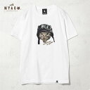 楽天猫雑貨の店 NYAGOとアニマル雑貨店猫 Tシャツ レディース 猫 tシャツ メンズ 半袖 猫柄tシャツ ねこ イラスト 猫 tシャツ おもしろ ネコ 猫柄 猫雑貨 おしゃれ ペアルック プレゼント 大きいサイズ【 パイロット ソラちゃん 肉球をペロペロするにゃ -1006 】