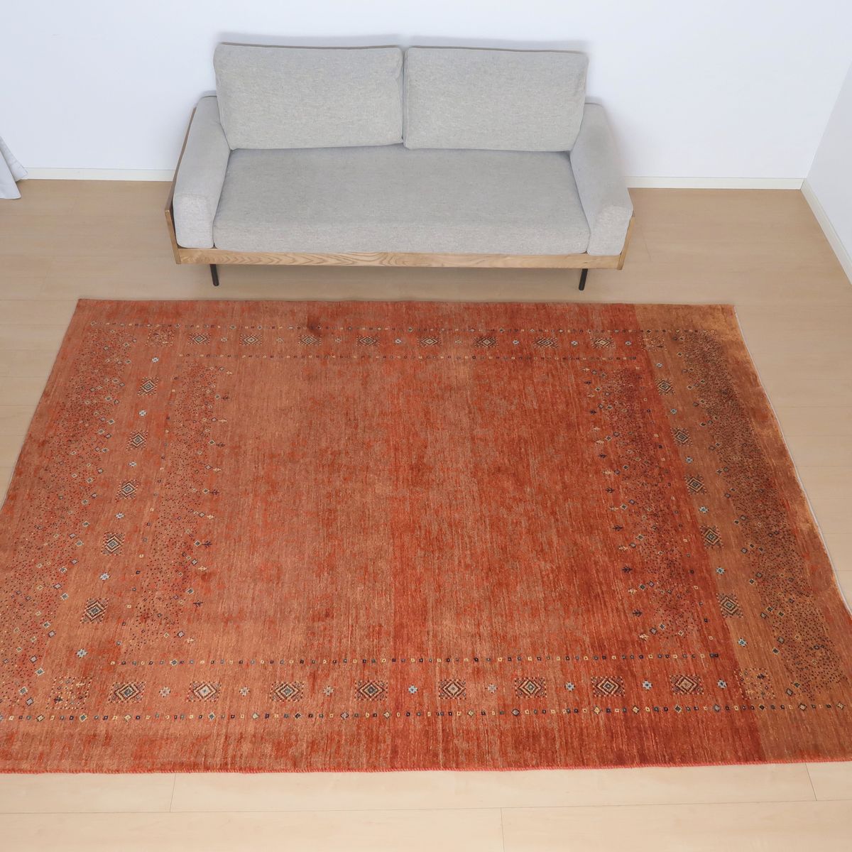 【30%OFFクーポン対象】ギャッベカシュクリ イラン製 288×201cm 手織り 最高級 天然 ウール100% 草木染 特大ルームサイズ モダン ナチュラル 北欧 ラグ 絨毯 マット ラグマット ギャベ 床暖房対応 ホットカーペット対応 (HX-32093)