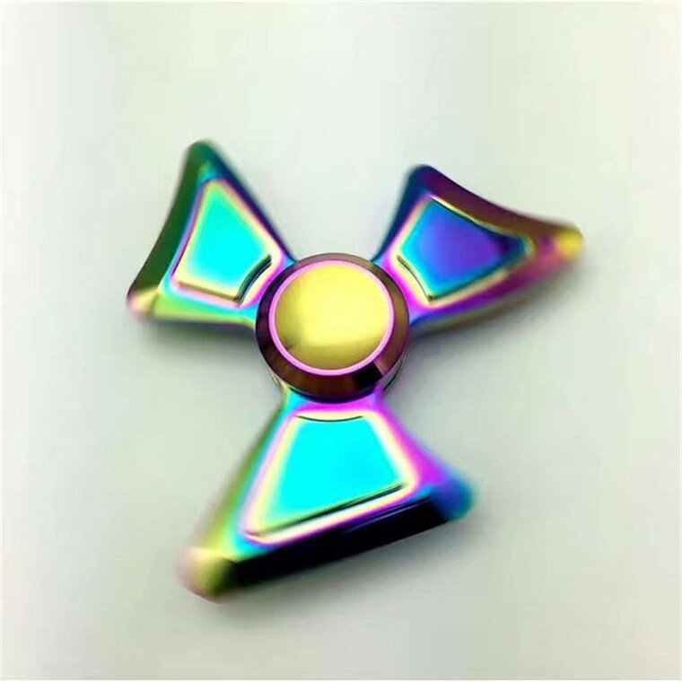 ハンドスピナー Hand spinner 指スピナー ストレス解消 トビナイフ 指のこま 独楽回し 合金製 おもちゃTOY ウィジェット フォーカス hand fidget toy 金属製 おしゃれ かっこいい 人気 個性的 ユニーク 黄銅 合金 レインボー 上品 送料無料