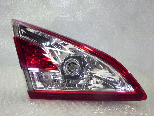 ★ムラーノ 350XV FOUR PNZ51 Z51★左 フィニッシャー 純正 中古 テール ランプ ライト D097