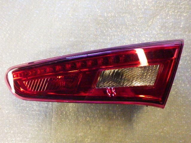 ★アルファロメオ ジュリエッタ 94018★右 フィニッシャーランプ テール 純正 中古