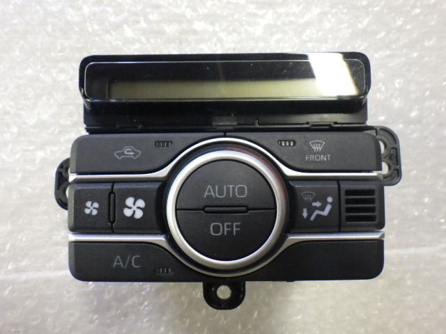 ★ハイゼット アトレー デッキバン S700W★オート エアコンスイッチ 純正 中古