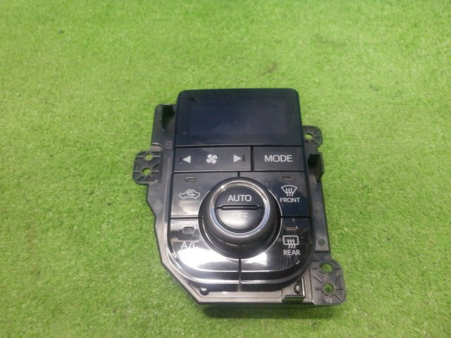 ★アトレーワゴン S31G カスタムターボ RSリミテッド SA3 後期★エアコンスイッチパネル