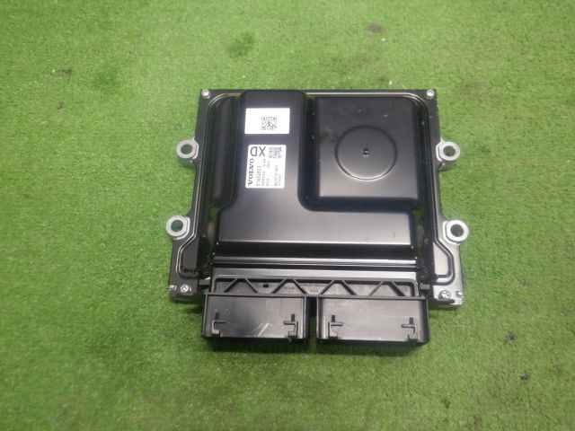 ★ボルボ S60 FD LDA-FD4204T D4クラシック 後期★エンジンコンピューター