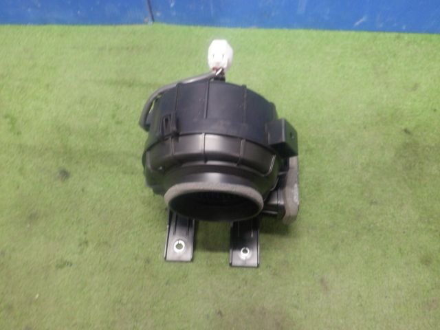 ★プリウス PHV ZVW52 S ナビパッケージ★ハイブリッドバッテリークーリングファン 右側 G9230-47090