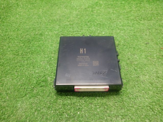 ★プリウス PHV ZVW52 S★ヒーターコンピューター 886A0-47010