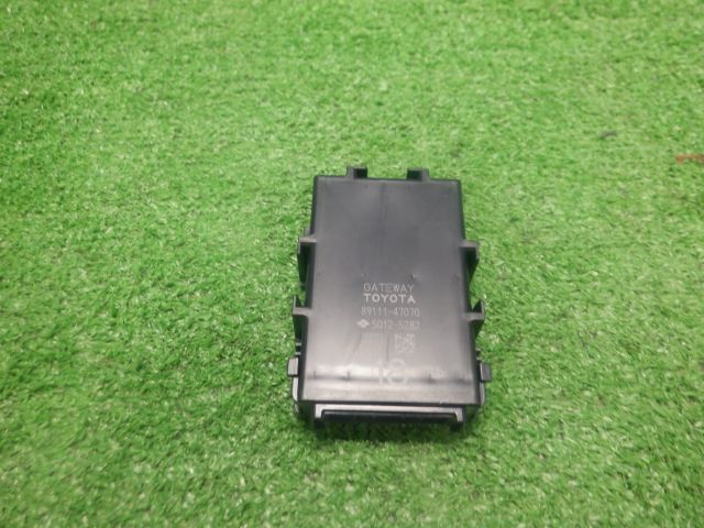 ★プリウス PHV ZVW52 S★ゲートウェイコンピューター 89111-47070