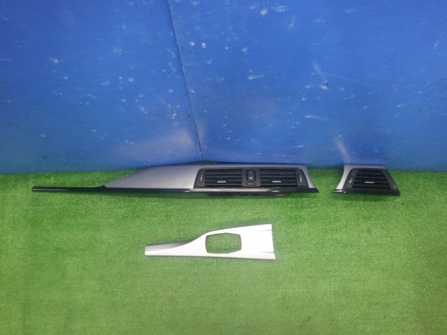 ★BMW F31 LDA-3D20 320d ツーリング Mスポーツ 前期★インパネフィニッシャーパネル