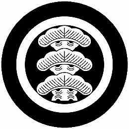 乐天商城 - 【送料無料】家紋シール 丸に三つ重ね松 丸型 or 四角 KS-4223