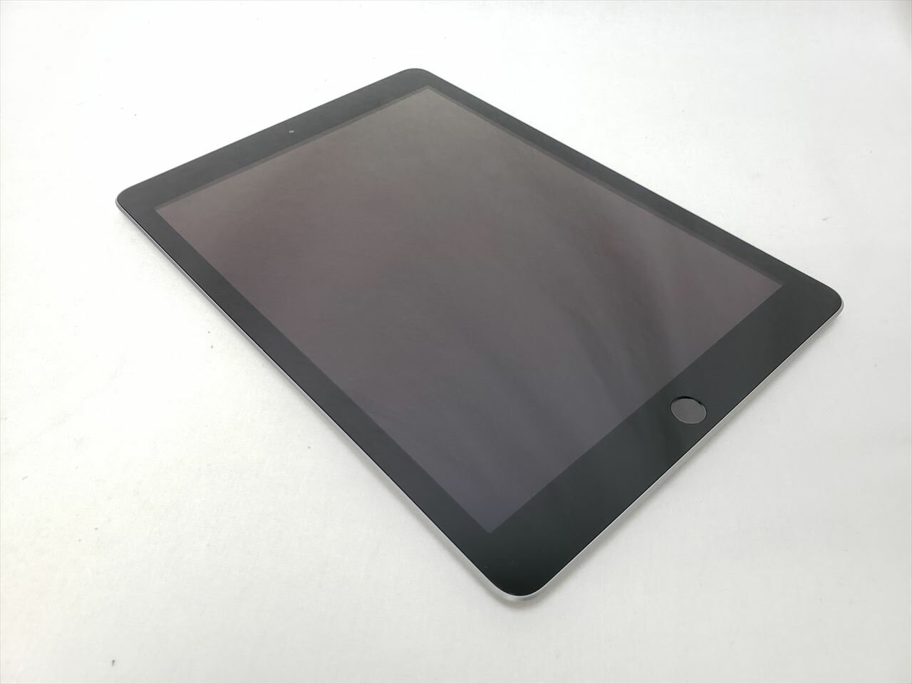 (中古) iPad(第6世代/2018) Wi-Fi 32GB スペースグレイ /MR7F2J/A