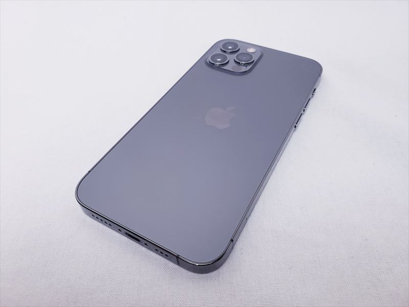 (中古) iPhone12 Pro 128GB グラファイト/MGM53J/A 【SIMロック解除品】、au