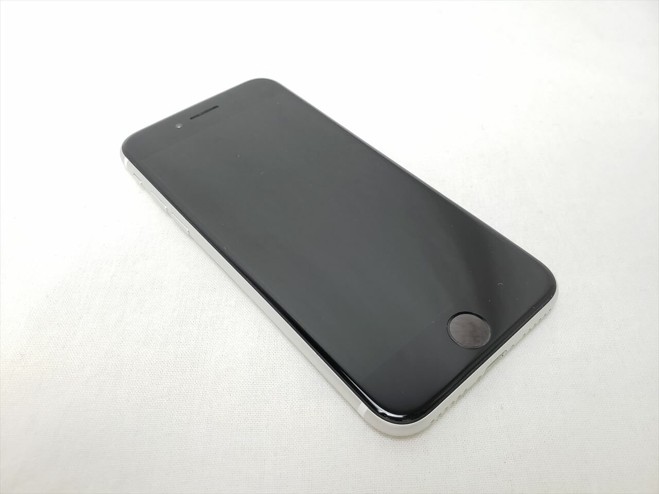 (中古) iPhoneSE （第2世代） 64GB ホワイト /MHGQ3J/A 【SIMロック解除品】、au