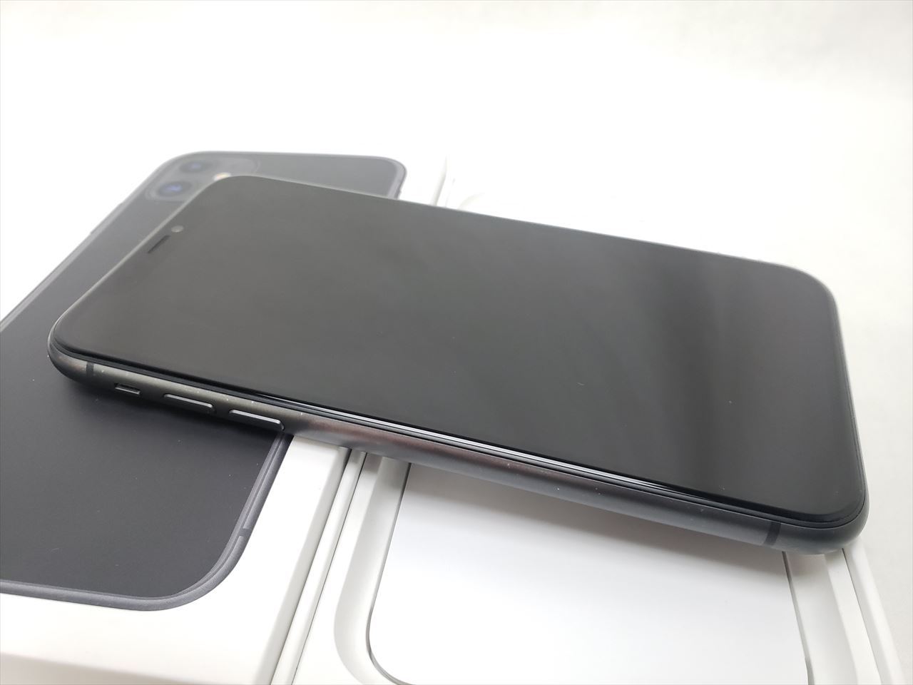 (中古) iPhone11 256GB ブラック /MWM72J/A 、softbank