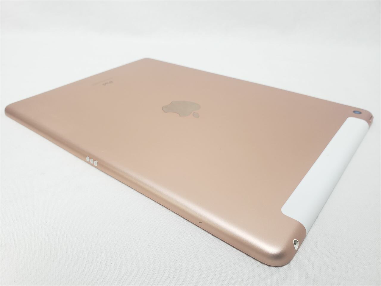 (中古) iPad（第7世代/2019） Cellular 32GB ゴールド /MW6D2J/A 、au