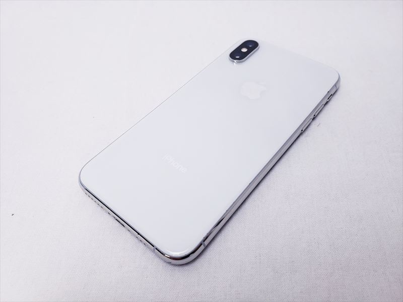 (中古) iPhoneXS 256GB シルバー /NTE12J/A 、au