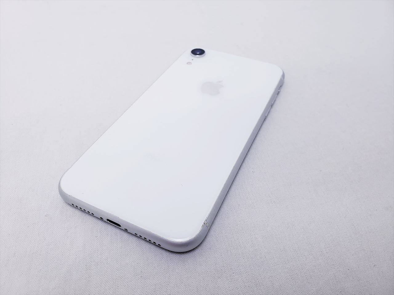 (中古) iPhoneXR 128GB ホワイト /MT0J2J/A 【SIMロック解除品】、softbank