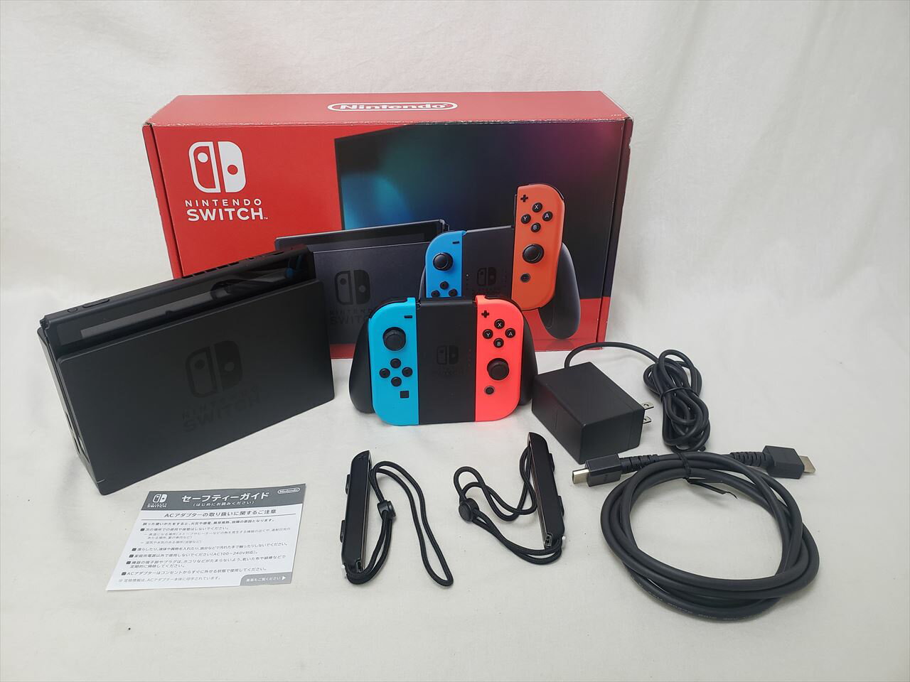 Nintendo 任天堂 ニンテンドー/Switch 本体/HAD-S-KABAA/XKJ10048007428/Bランク/75【中古】 Nintendo 任天堂 ニンテンドー /Switch 本体/HAD-S-KABAA