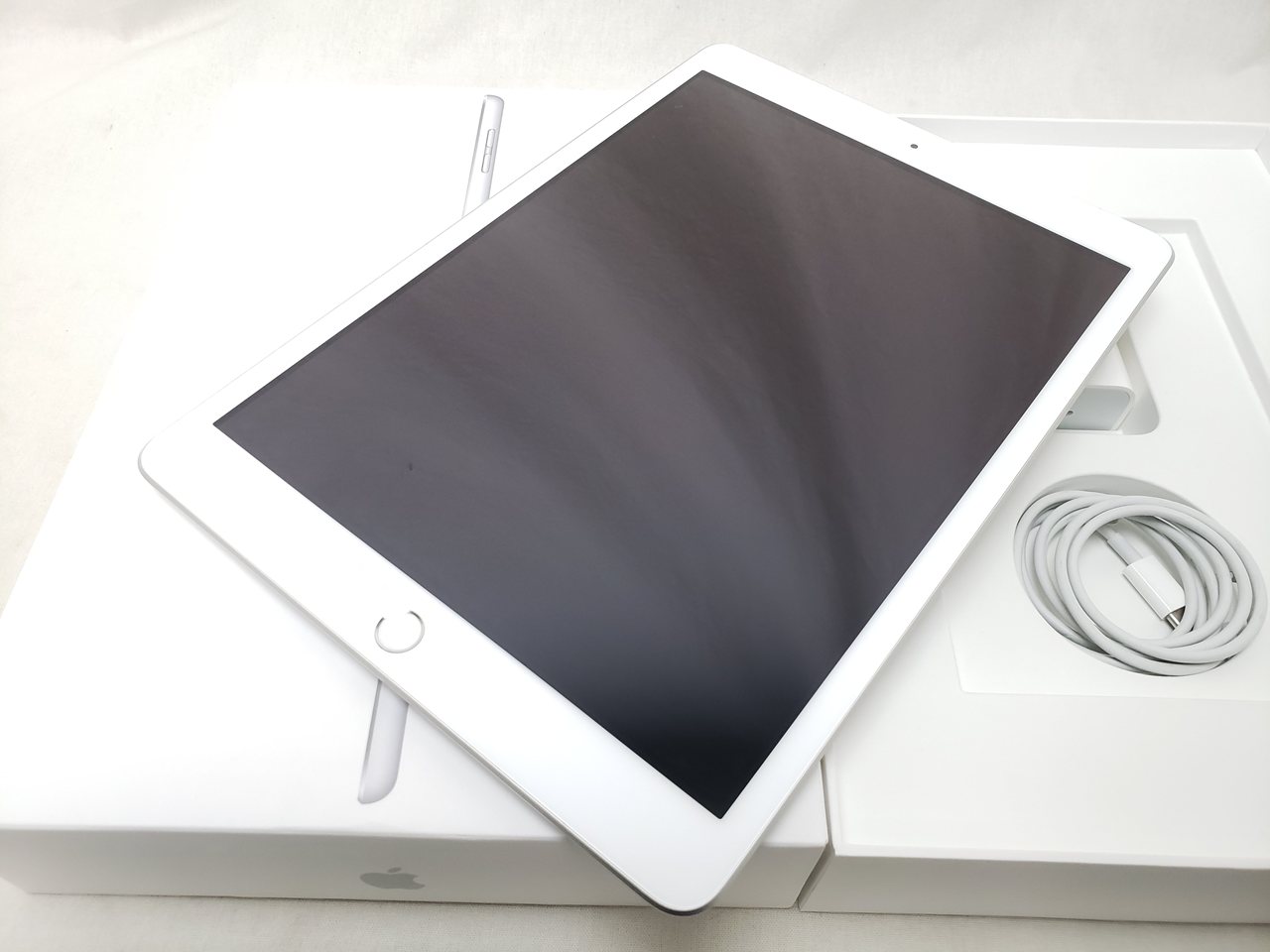 (中古) iPad（第8世代/2020） Wi-Fi 32GB シルバー /MYLA2J/A - Image 2