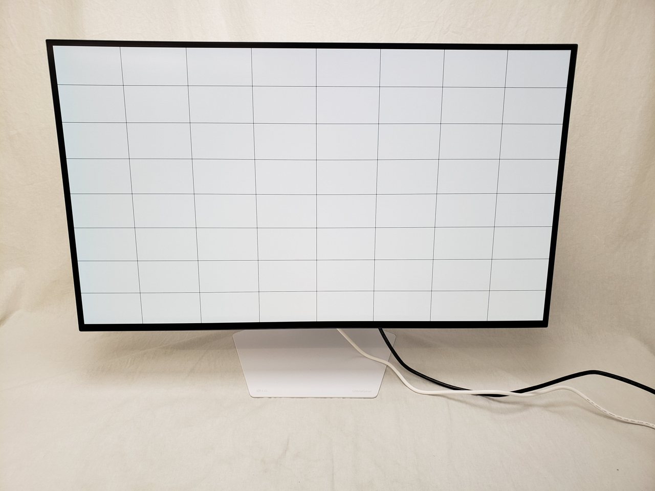 19 inches + - (中古) UltraGear 32GS95UV-W