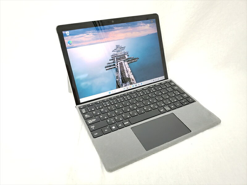 ■Windows 11 Pro 64■液晶：10.5インチ（1920x1280）マルチタッチ■CPU：Pentium Gold 6500Y/1.1GHz■メモリ：4GB■eMMC：64GB■無線LAN（Wi-Fi6 IEEE802.11a/b/g/n/ac/ax）、Bluetooth5.0■800万画素カメラ（イン500万画素）、USB Type-C■サイズ：W245xH8.3xD175mm、544g■2021/10発売モデル状態：C（3つの角にフレーム欠け大、液晶全体に輝度のムラがある）、本体とACアダプタのみ、カバーキーボード補修跡あり（キーボードのみ保証対象外）