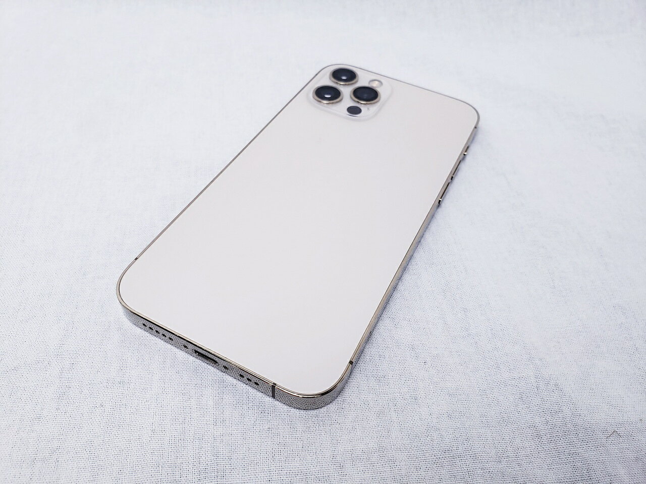 (中古) iPhone12 Pro 128GB ゴールド /MGM73J/A 、au