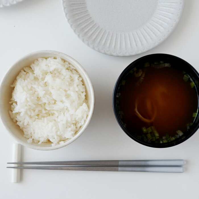 食洗機対応の箸です 先細の為とても美しいフォルムです 箸 食洗機対応 23cm ホワイト ブラック ネイビー 日本製 天然木 おしゃれ ジャパンディ スタイリッシュ かわいい メーカー在庫限り品 北欧モダン キッチン雑貨 お箸 キッチン モダン 木製