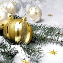 Paper+Design ペーパーナプキン デコパージュ☆写真風 クリスマスオーナメントとツリー ゴールド☆(Twig and bauble)(1枚/バラ売り)