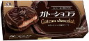 アプリコットペーストのアクセントを効かせた濃厚チョコレートケーキ ご注意（必ずお読みください） この商品は発送用梱包をせずに、個装箱のまま発送されますので、パッケージの外側に発送ラベルが貼り付けられます。 本商品はご注文後、3から7営業日後の発送予定となっております。配達指定をご希望のお客様は余裕をもってご注文下さいませ。アプリコットペーストのアクセントを効かせた濃厚チョコレートケーキ