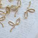 【4個セット】くねくねメタル パーツ カン付き ピアス イヤリング アクセサリー ハンドメイド パーツ 手芸 アクセ 素材 軽い おしゃれ おすすめ 個性的 接...