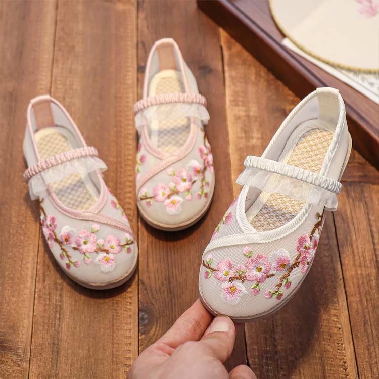 七五三 靴 草履 赤 キッズ 歩きやすい 痛くない 草履 楽ちん 女の子 子供靴 花柄 刺繍 和柄の靴 3歳 5歳 7歳 和装 ぺたんこ フラットシューズ かわいい 履きやすい 七五三の靴 お正月 和服 履物 送料無料 3