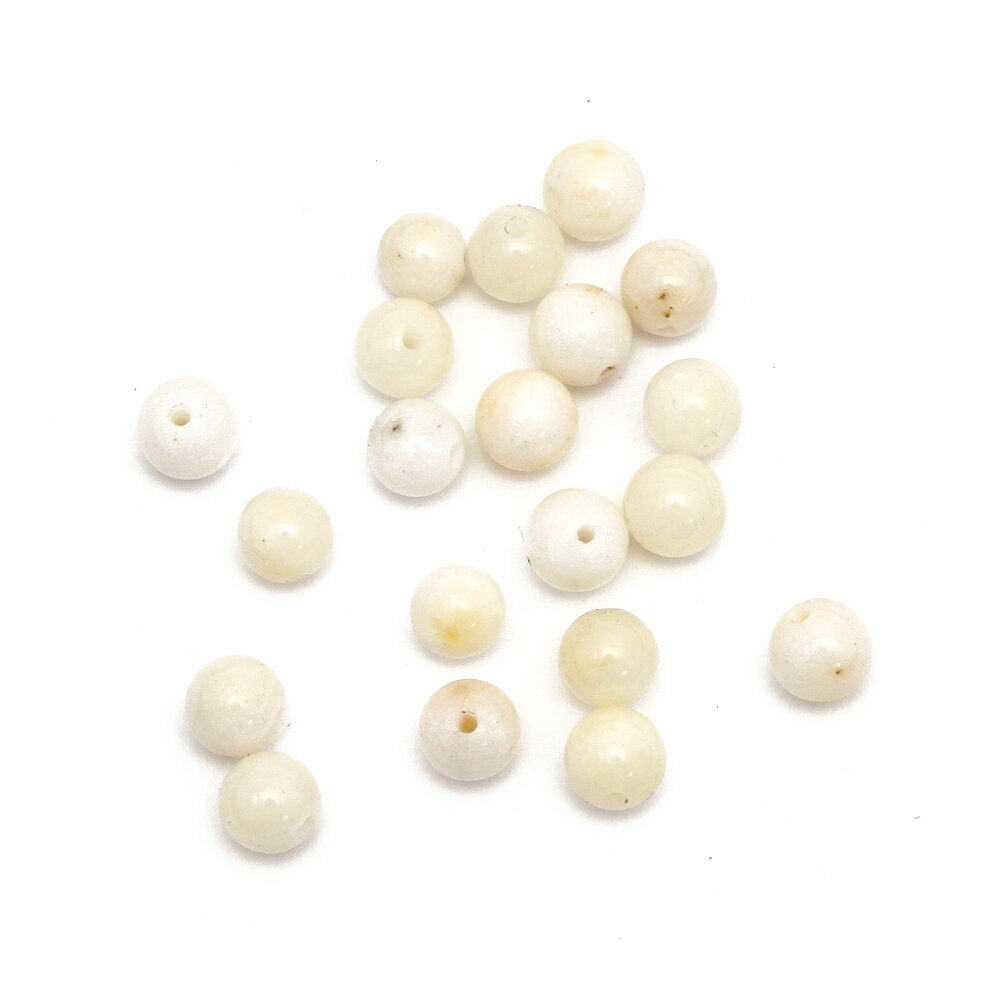 商品説明素材貝サイズ 直径約3.8〜4.2mm 穴径：約0.7mm使用方法・注意 シェル製の小さな丸玉ビーズです。 ネックレスやブレスレット、小物製作などにも。 ※天然素材手作り品の為、大きさ・形・色味にばらつきがございます。