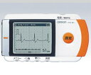 特　長 ●波形情報を大型液晶へクリアに表示 ●心電図波形を解析して、コメント表示します。 ●SDメモリーカード（別売）を使用すると、メモリ回数を最大300回まで増やせます。 仕　様 ●幅×奥行×高さ（mm）：121×24×67 ●重量：約1...