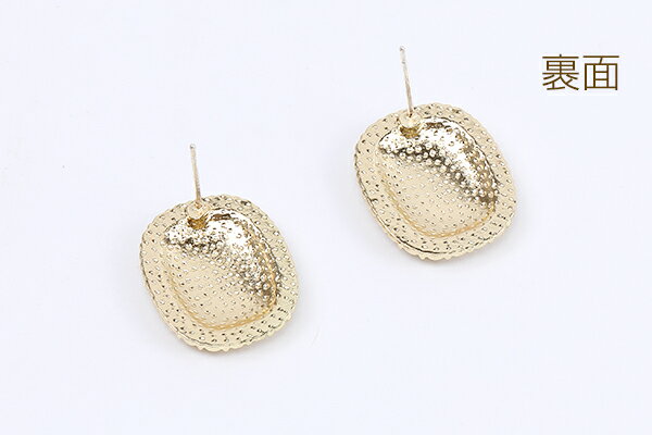 高品質デザインピアス エポ付きピアス オーバル 17×21mm ゴールド（2ヶ）