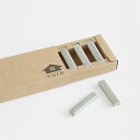 KURA Kobi（コビ） / 箸置き（BOX入り/5個セット）クールグレー（マット） サイズ：0.9×4.7×H0.5cm 重さ：1個約6g 素材：磁器 生産地：岐阜 made in Japan