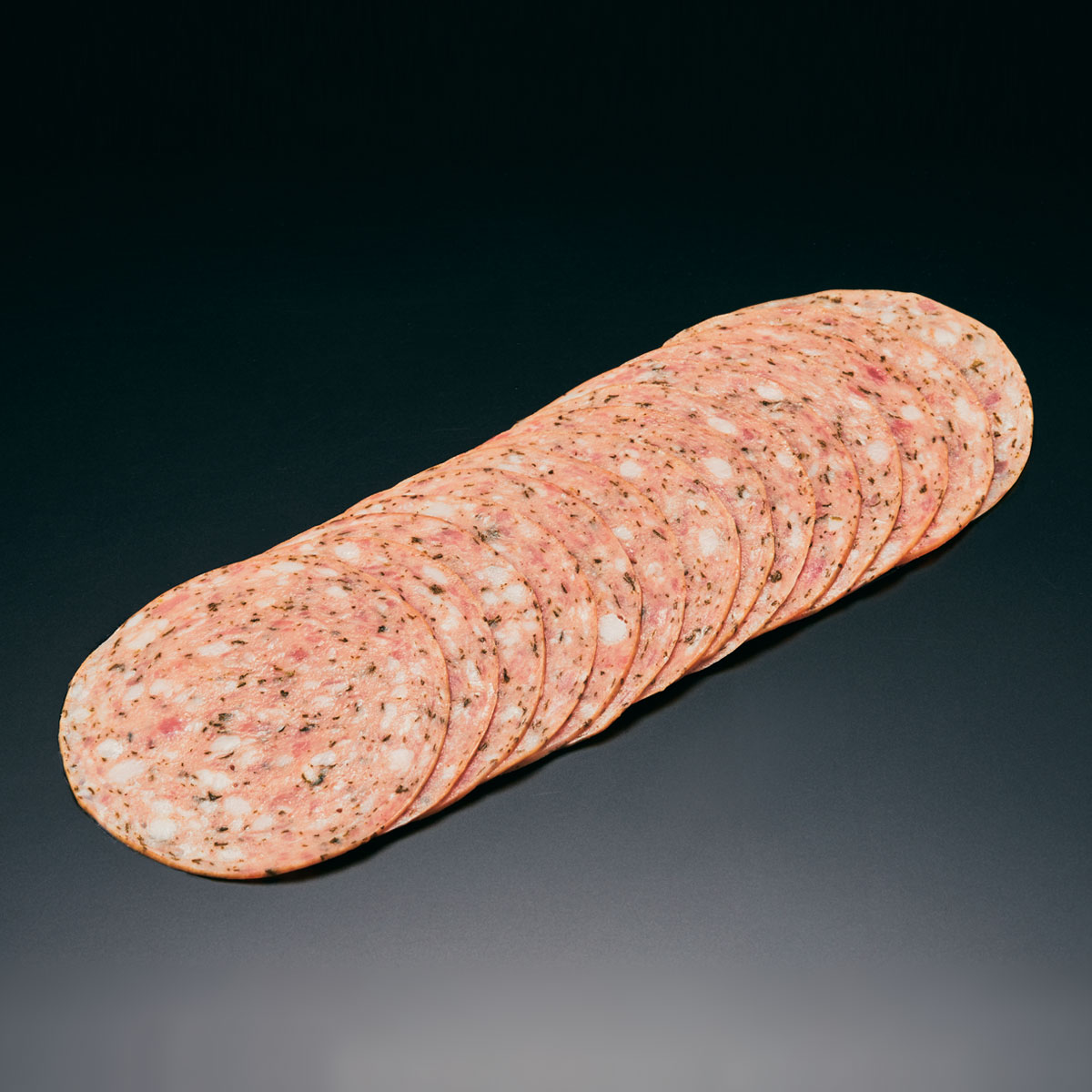 商品説明 項目 内容 イタリアンソーセージ500g 加熱食肉製品（加熱後包装） 名称 リオナソーセージ（スライス） 原材料名 豚肉（輸入）、豚脂肪、糖類（粉末水あめ、砂糖）、バジル、結着材料（大豆たん白、粗ゼラチン）、食塩、香辛料、酵母エキス／リン酸塩（Na）、pH調整剤、調味料（アミノ酸）、くん液、酸化防止剤（ビタミンC）、発色剤（亜硝酸Na）、（一部に大豆・豚肉・ゼラチンを含む） 内容量(g) 500 賞味期限 （※商品に記載） 保存方法 −18℃以下で保存して下さい 販売元 エア・ウォーターアグリ＆フーズ株式会社 東京都品川区東品川4丁目13番14号 製造所者 大山春雪さぶーる株式会社　米子工場 鳥取県米子市夜見町3018 栄養成分表示（100g当たり） 熱量240kcal　たんぱく質15． 6g 脂質17．7g　炭水化物4．6 g 食塩相当量2．7g（推定値） ●アレルゲンは特定原材料とそれに準ずるものを対象範囲としています。 ●賞味期限は未開封の状態で、表示されている方法で保存したときに品質が保たれる期限です。 ●開封後は賞味期限にかかわらず、お早目に召し上がりください。 補足説明 商品寸法の目安 - 賞味期限の目安 冷凍360日 配送方法 冷凍便でのお届けとなりますバジルを練り込んだ粗びきソーセージ イタリアンソーセージ（スライス） いたりあんそーせーじ（すらいす） スライス済みのソーセージです バジルを練りこんで仕上げた 粗挽きタイプのソーセージです。 口全体にバジルの風味が広がります。 サンドイッチやサラダ、 ピザのトッピングに。