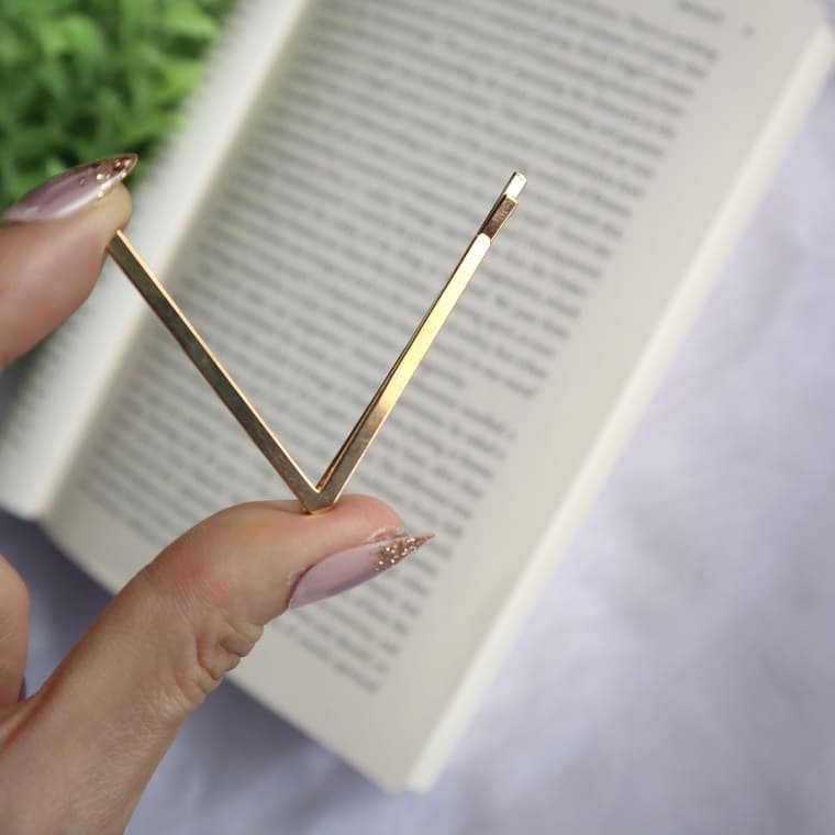 ヘアピン シンプル ヘアアクセサリー ヘアアレンジ ゴールド 簡単装着 ヘアクリップ カジュアル デイリー かわいい 学校 オフィス まとめ髪 お出かけ きれいめ プレゼント ギフト プレゼント