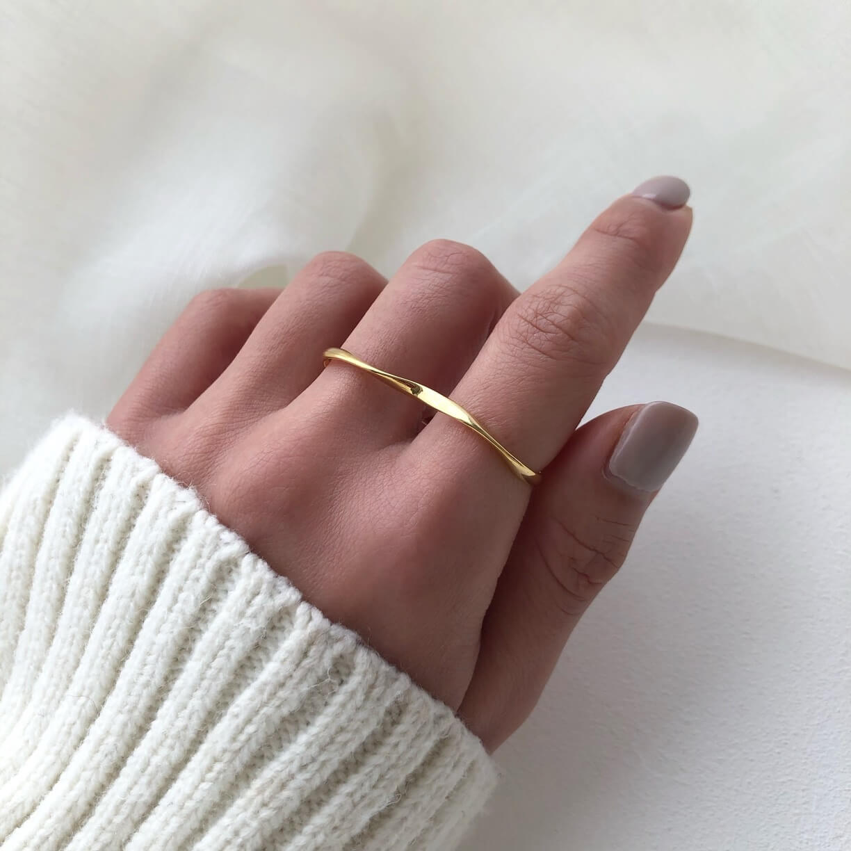 【楽天スーパーSALE 10%OFF】ダブルフィンガーリング 13号 14号 リング 指輪 曲線 シンプルデザイン 個性的デザイン 個性的 合金 デザインリング...