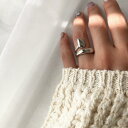 ピアス パールピアス キュービックジルコニア 両耳用 個性的 縦長 パールアクセ 大ぶり シンプル 真鍮 プラスチックパール チタンポスト カジュアル レディース 大人かわいい プレゼント ギフト