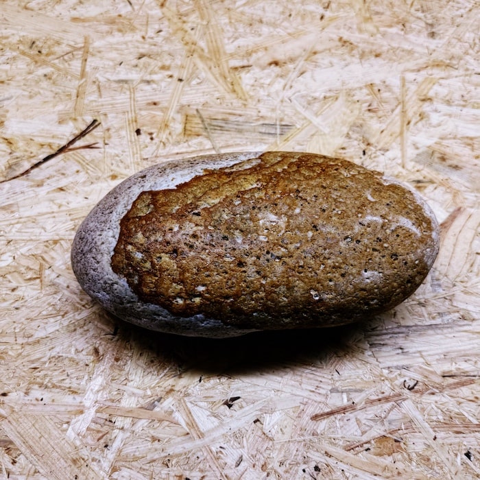 一点物、高品質、店長厳選『美しい虎柄の姫川薬石』握り石に観賞用に 2900...